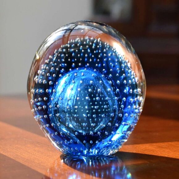 Vintage Blue Controlled Bubble Art Glass Paperweight 3" Unmarked 1960s-80s - Picture 2 of 5